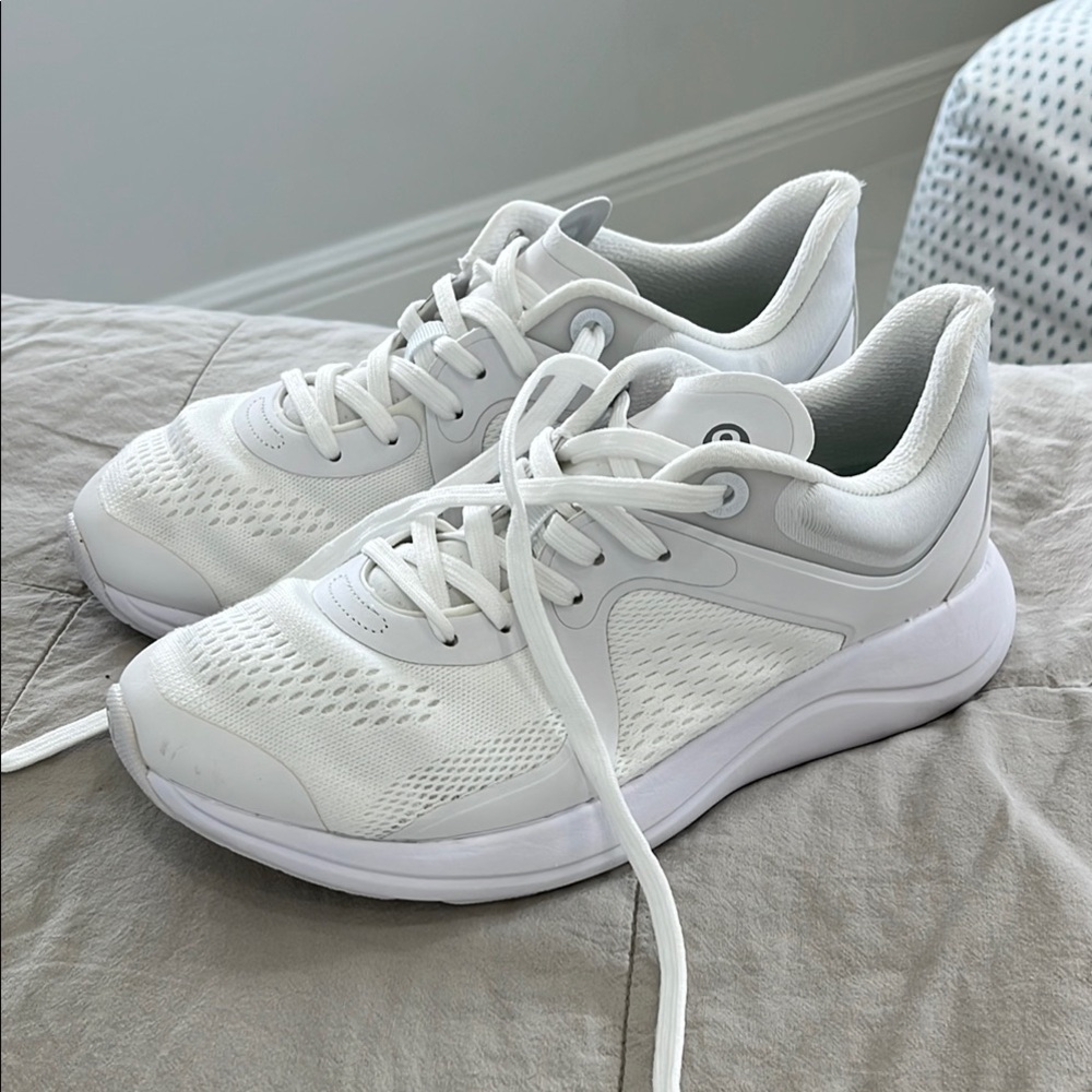 Lululemon Women's Chargefeel White/Cream Athletic Sneakers 7.5
